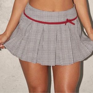 NWT PrettyLittleThing Gray Plaid Mini Skirt with Red Trim